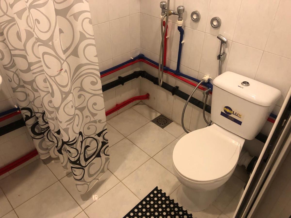 4 Friends Hostel 耶烈万 外观 照片