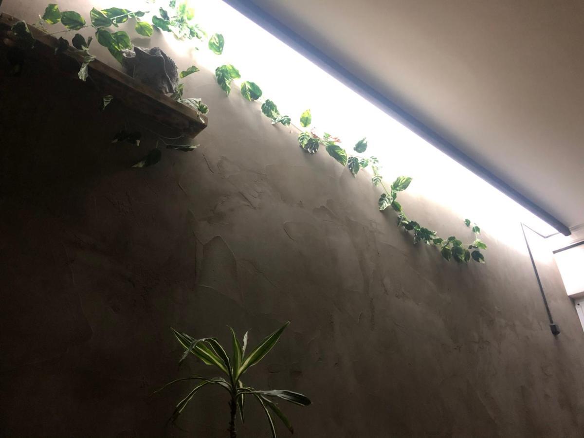 4 Friends Hostel 耶烈万 外观 照片