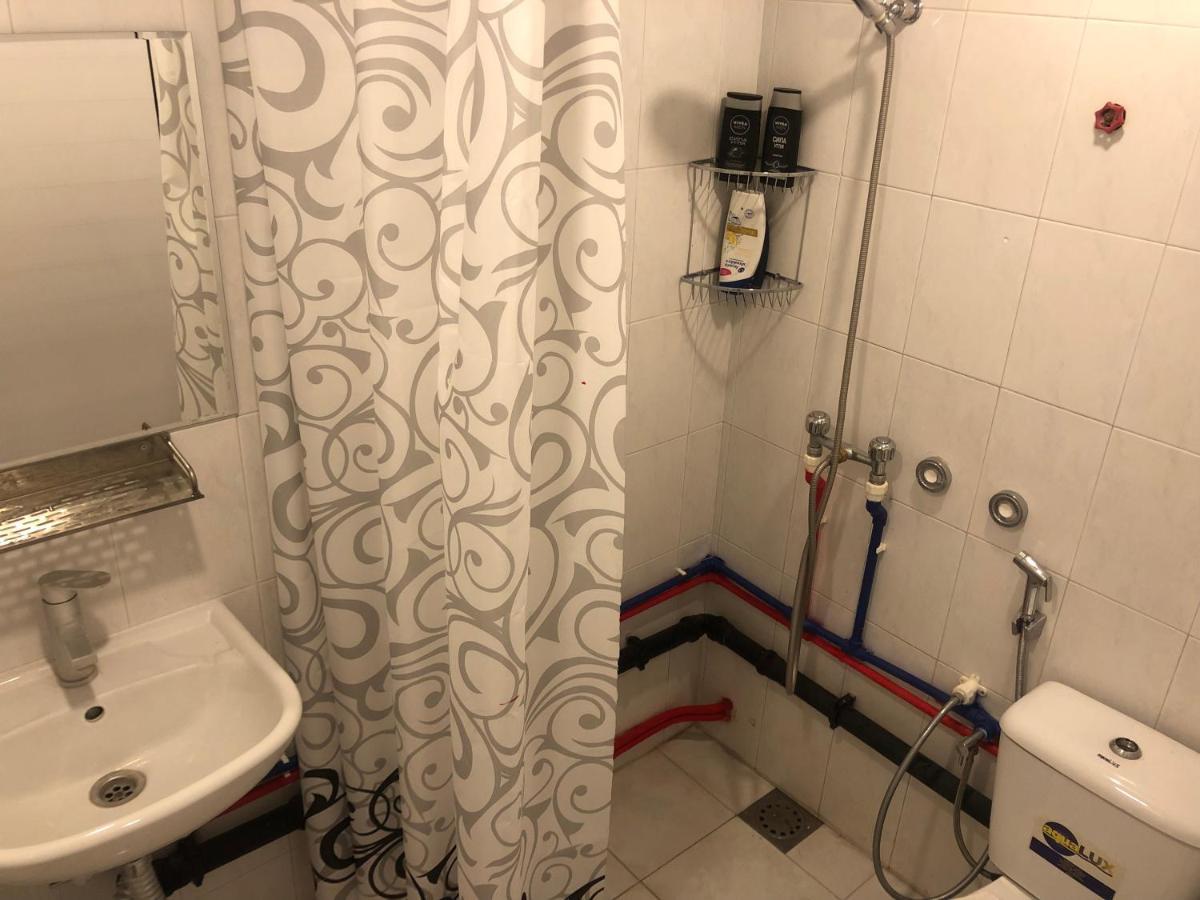4 Friends Hostel 耶烈万 外观 照片