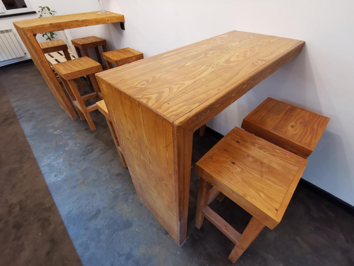 4 Friends Hostel 耶烈万 外观 照片