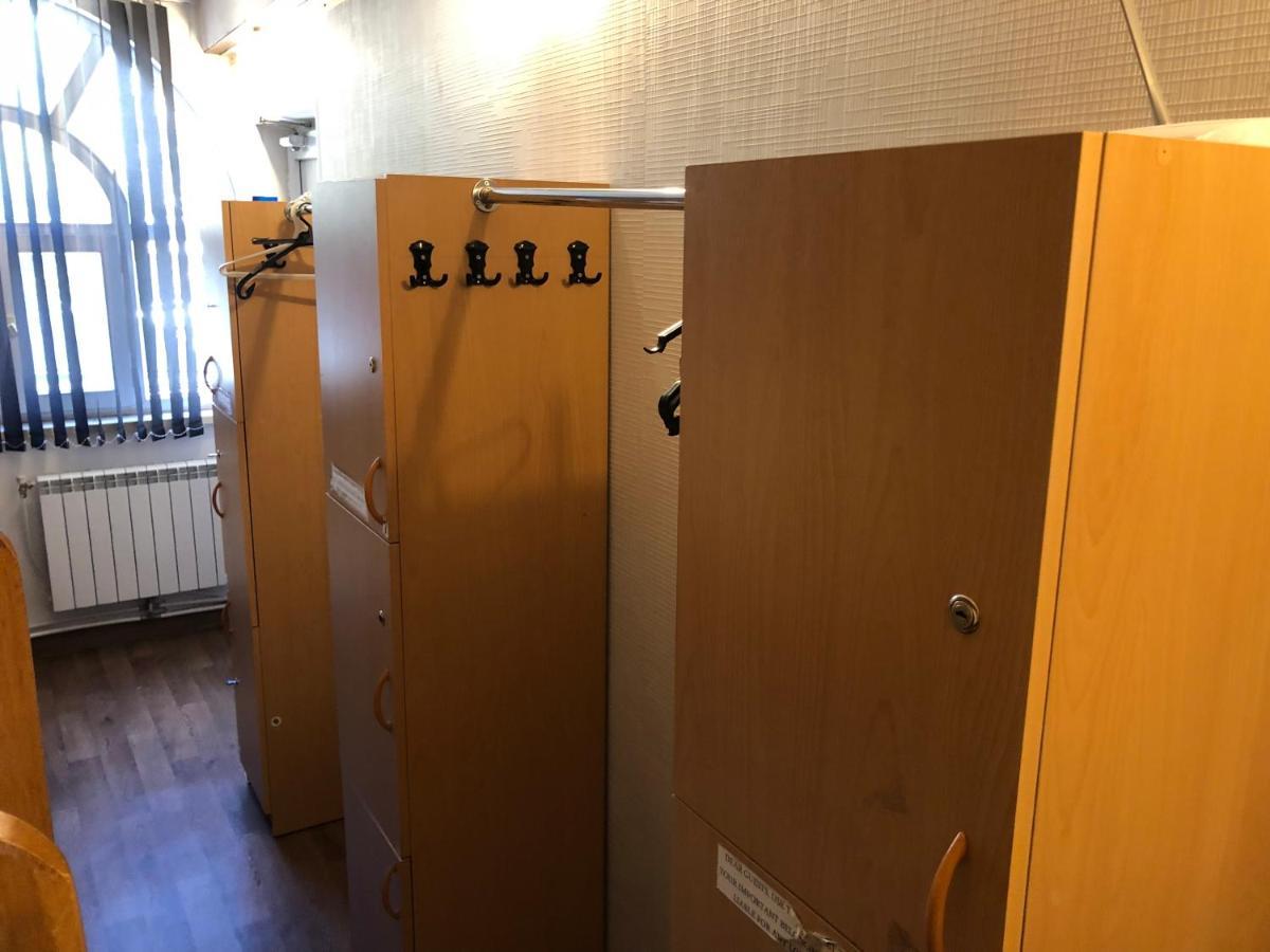 4 Friends Hostel 耶烈万 外观 照片